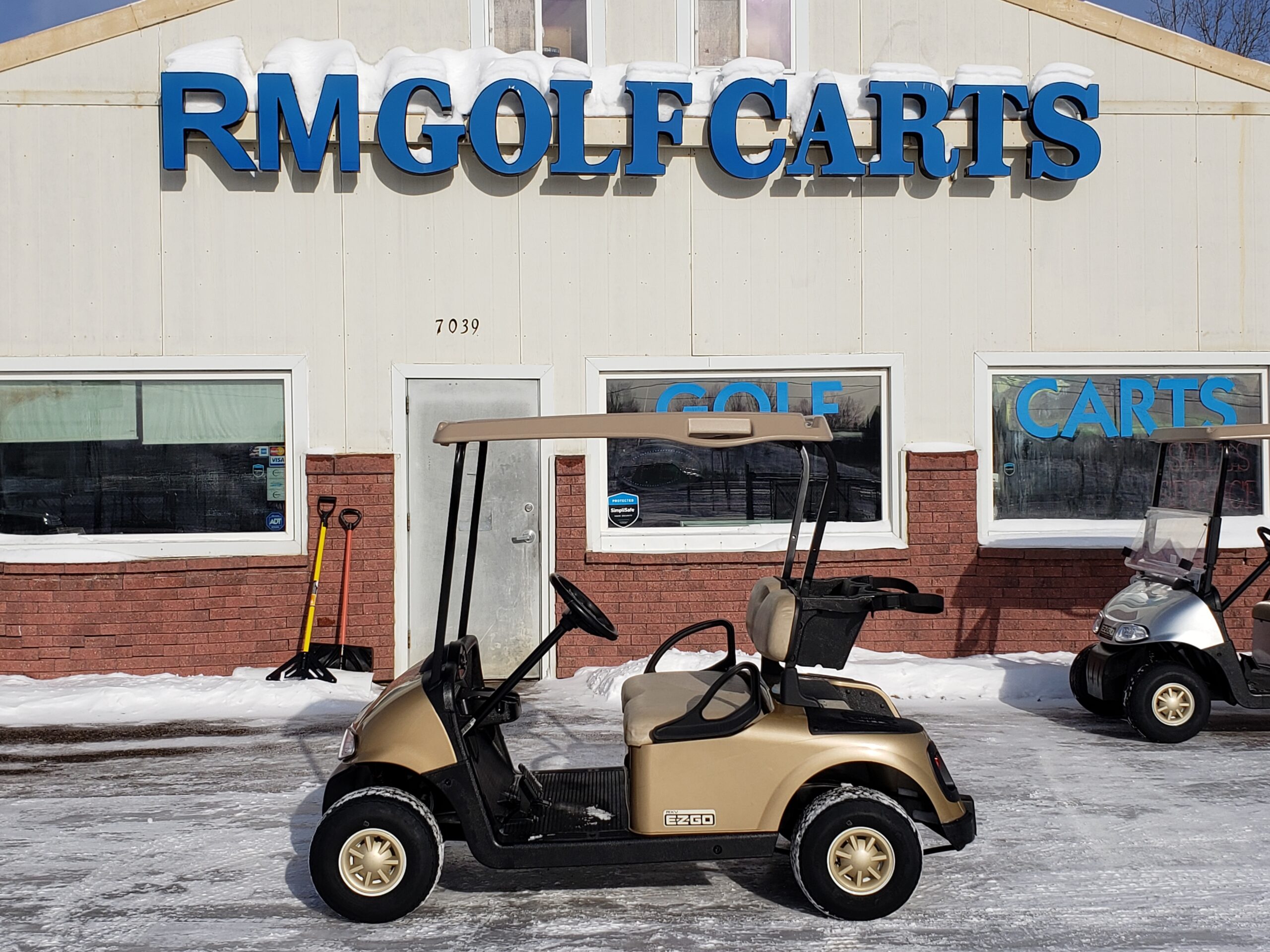 2014 EZGO RXV RM Golf Carts