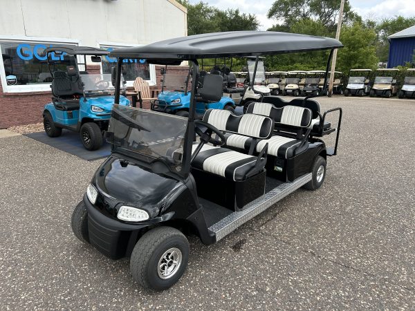 2018 EZ-GO RXV RM Limo - Image 2