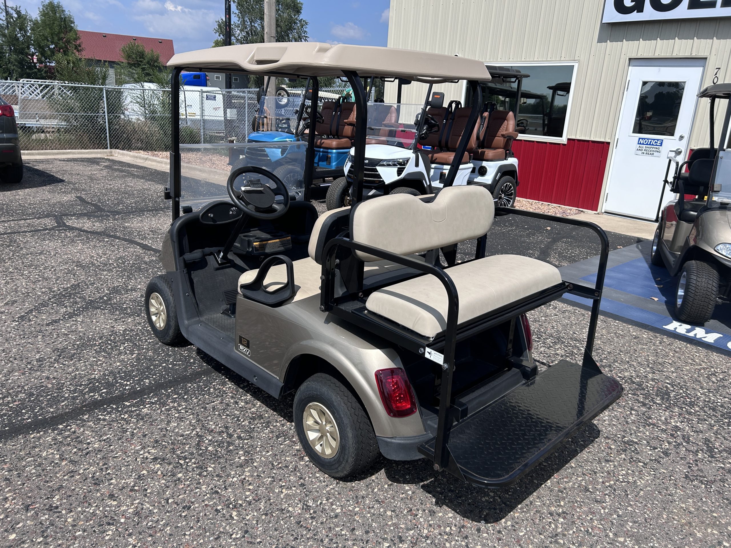 2019 EZGO RXV photo 6