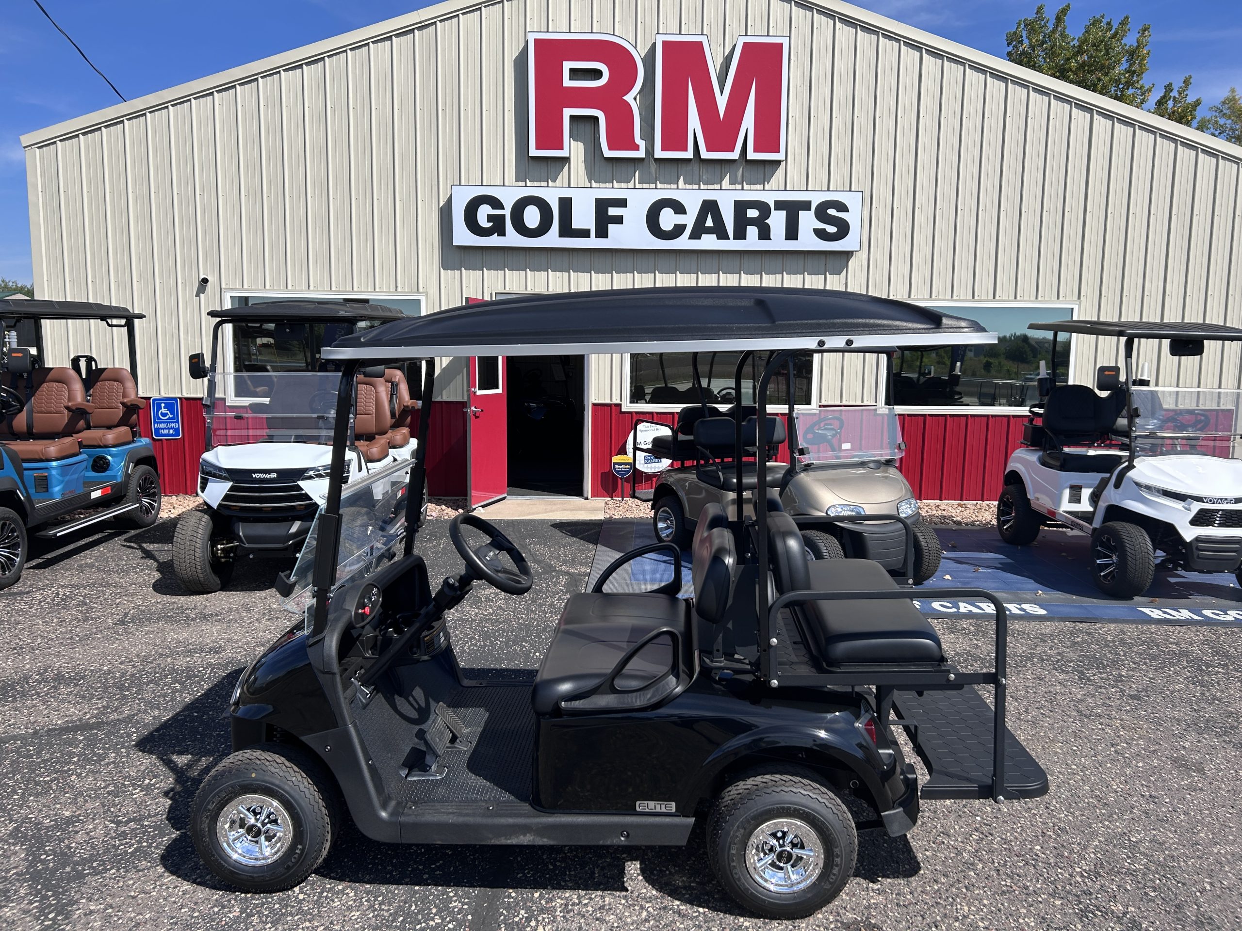 2021 EZGO RXV