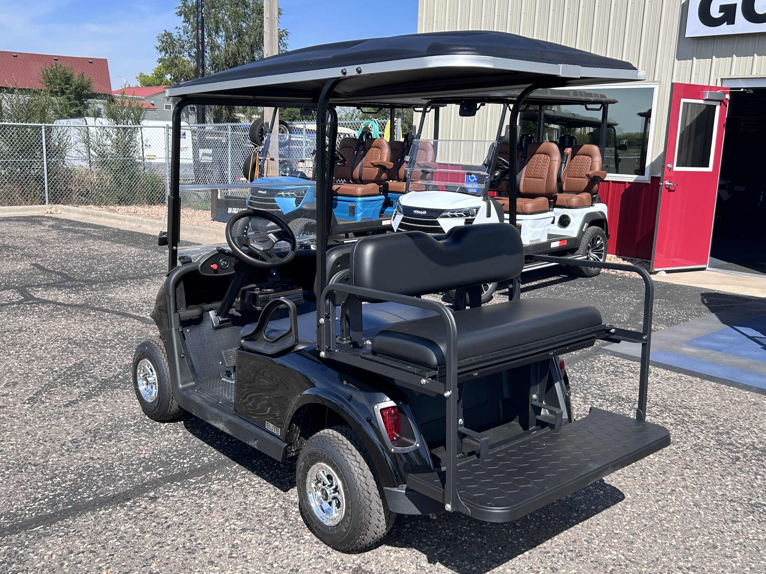 2021 EZGO RXV photo 6